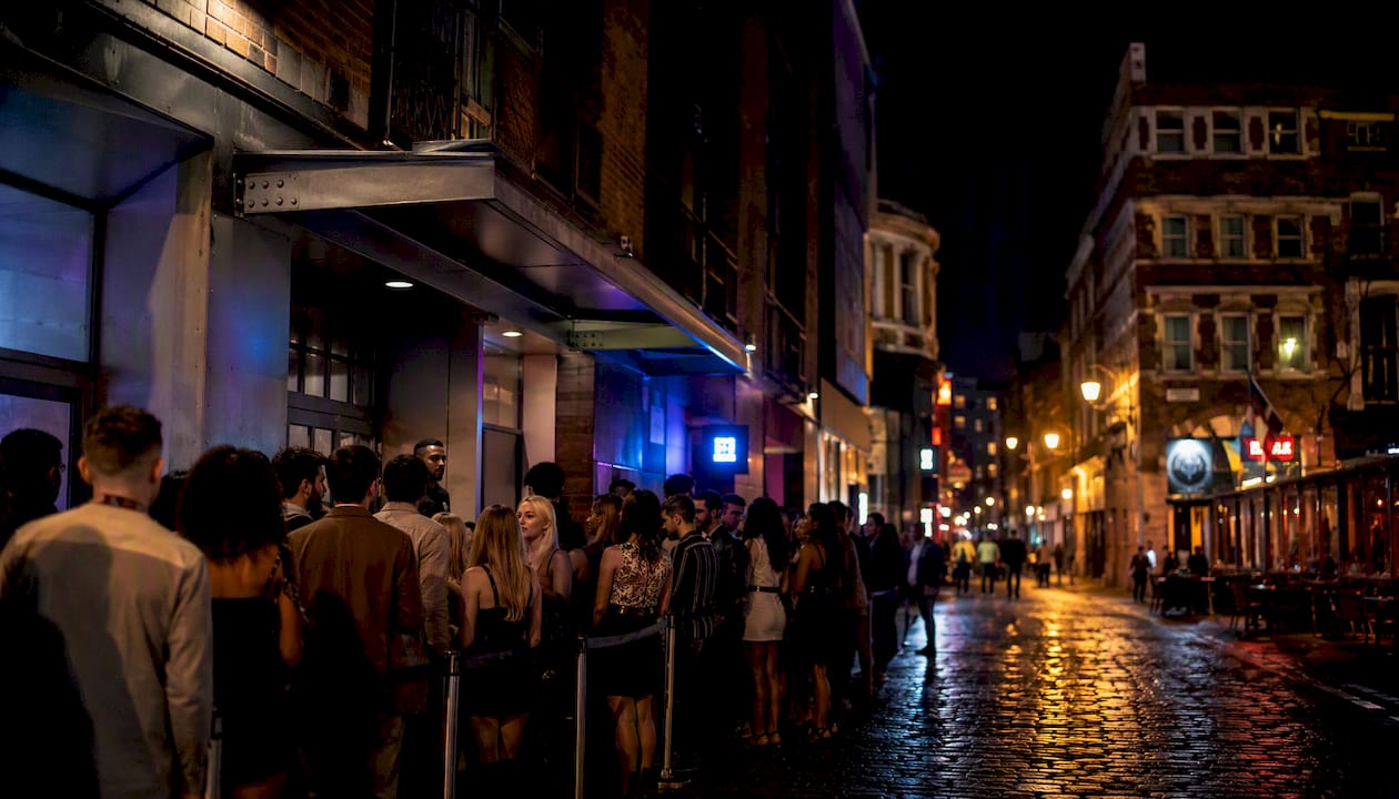 How to navigate London music venues: plan your gig night